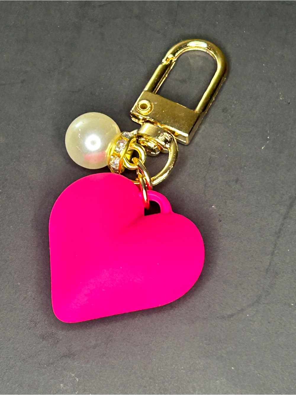 Women’s Puffy Heart & Love Pearl Purse Bag Charm - Picture 3 of 5